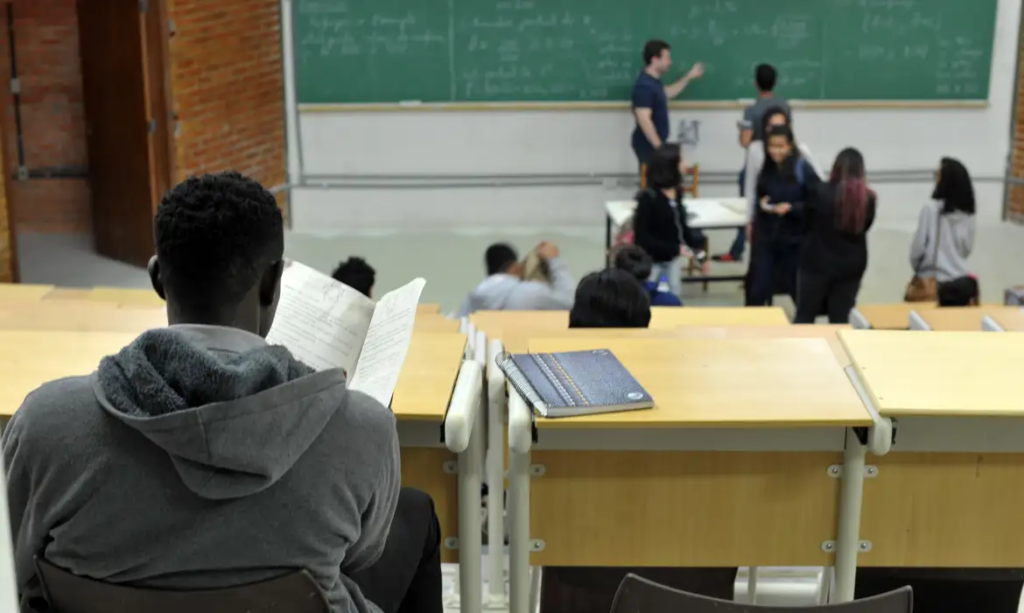 Faz o L! Número de universitários é o maior em