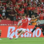 Flamengo empata com Internacional e esfria reação no Brasileirão