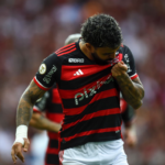 Flamengo vence Juventude e encurta diferença para o líder