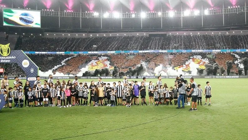 Há 12 jogos invicto, Botafogo encara Peñarol pela Libertadores