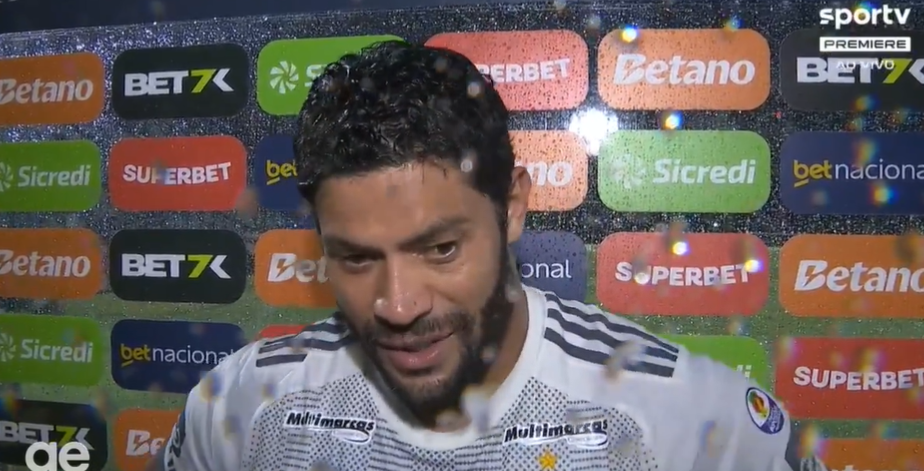 Hulk revela estratégia no gol que garantiu gol e classificação