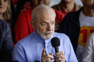 Lula diz que governo vai acabar com as bets se