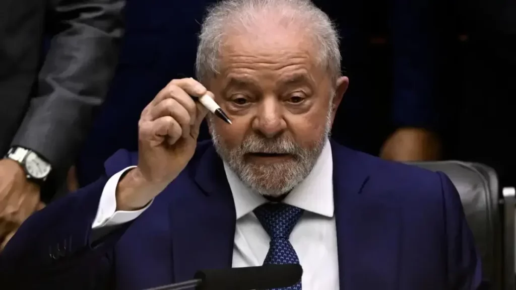 Lula manda Enel devolver dinheiro aos consumidores afetados pelo apagão