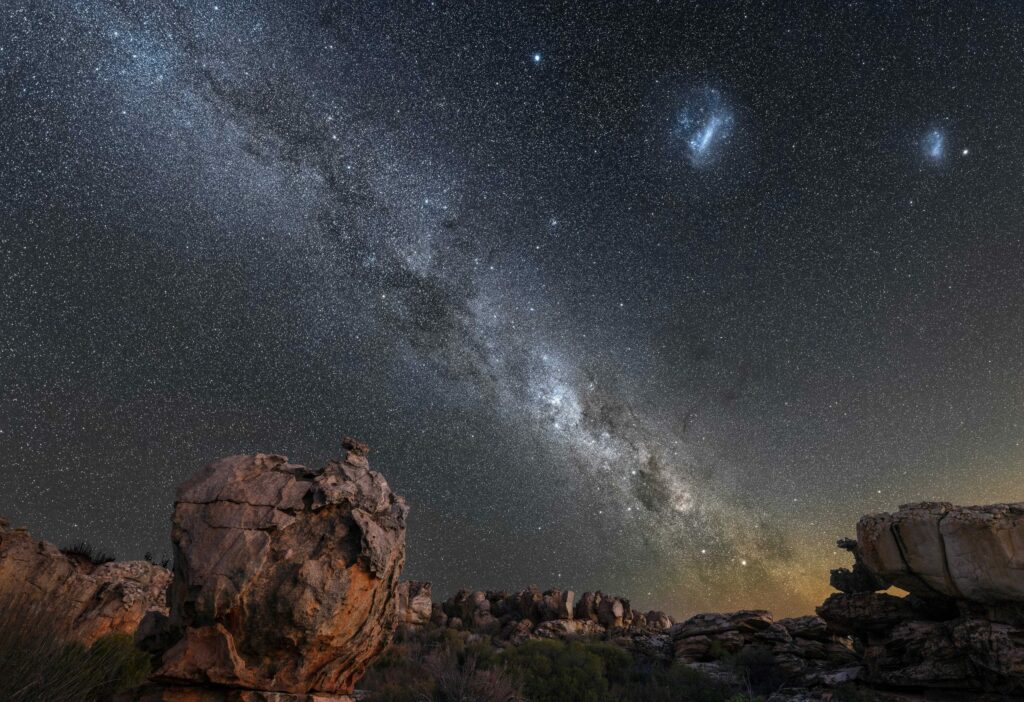 Maiores galáxias satélites da Via Láctea podem ser únicas no