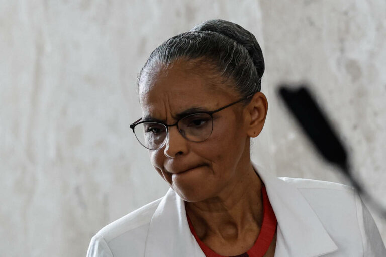 Marina Silva bate boca com deputados bolsonaristas de Comissão na