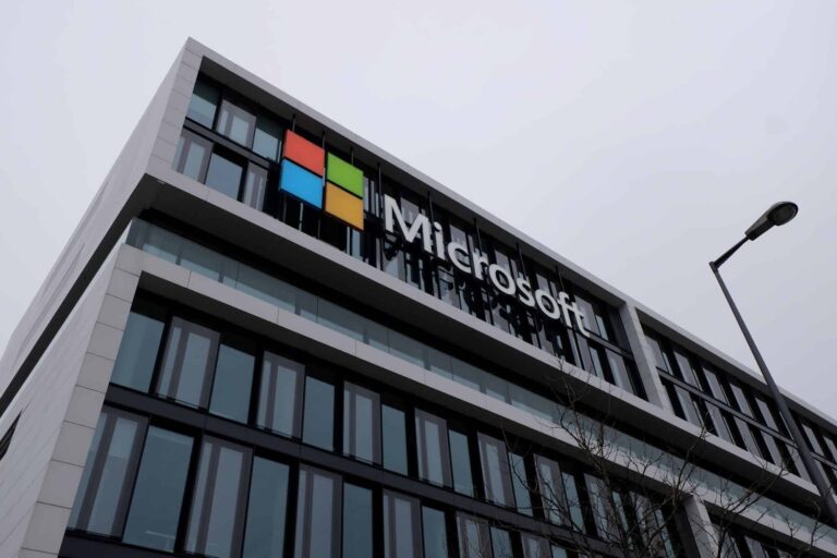 Microsoft prepara o bolso para expansão de data centers de