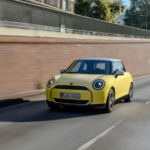 Mini Cooper elétrico já está à venda no Brasil; saiba