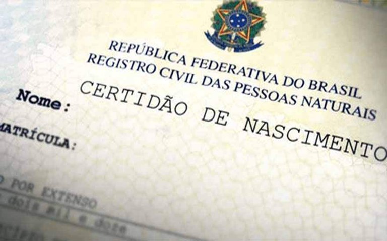 Mutirão gratuito de registro civil beneficia 100 famílias em Imperatriz