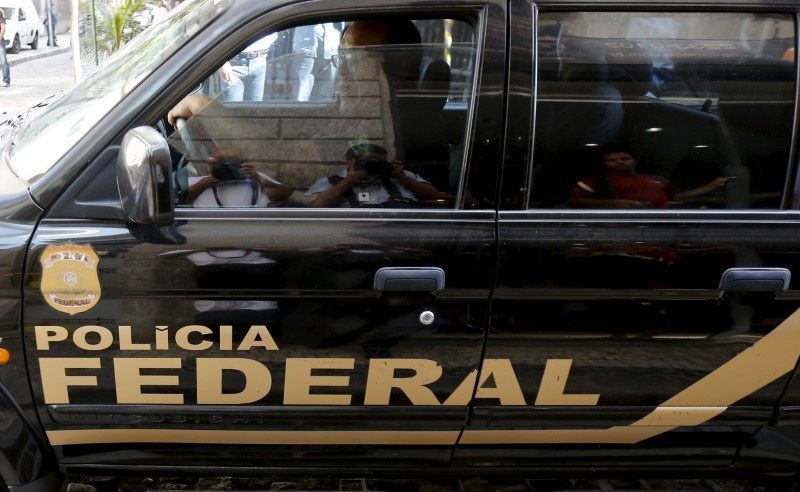 PF descobre tráfico de armas dentro de cilindros da tríplice