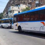 PM reforça policiamento onde ônibus sequestrados foram usados como barricada