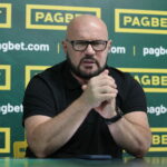 Sampaio faz mistério sobre equipe de 2025