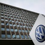 Volkswagen não aguenta concorrência chinesa, faz demissões em massa e