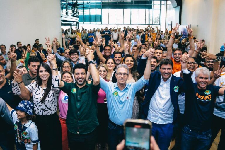 Zema vai a Goiânia apoiar candidato de Bolsonaro contra o