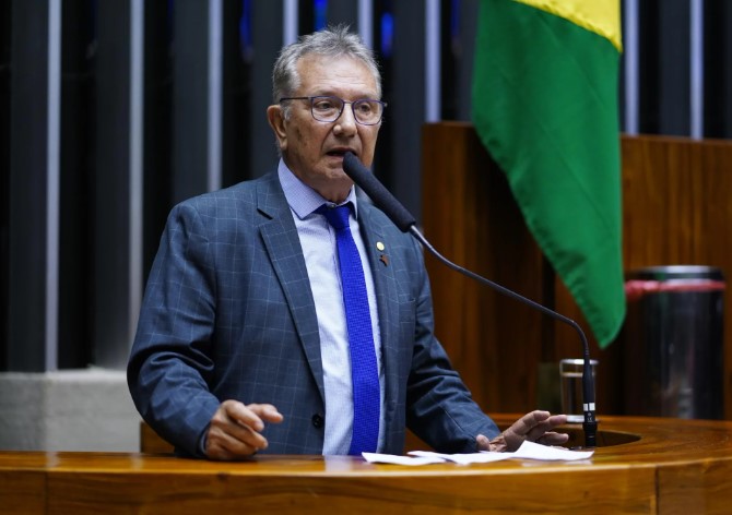 ‘Combinado é combinado’: em áudio, deputado e ex-prefeito reclama de