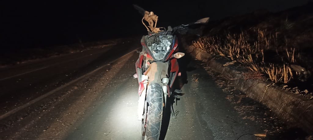 Acidentes deixam motociclistas gravemente feridos na BR-135