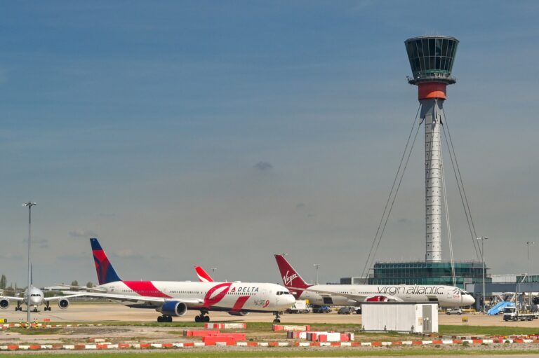 Aeroporto testa IA no controle de tráfego aéreo