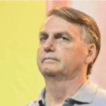 Bolsonaro nega envolvimento em golpe, alega perseguição e diz que