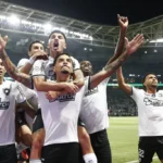 Botafogo vence Palmeiras e se aproxima do título do Brasileirão