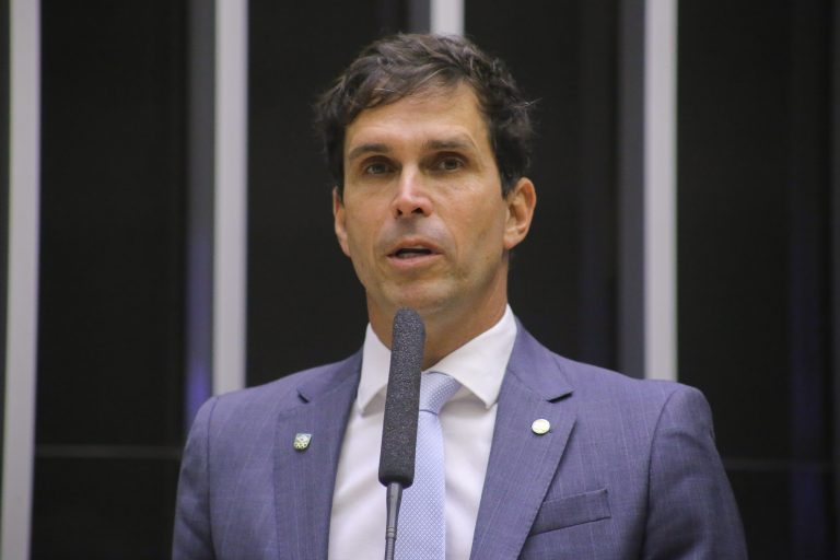 Deputado federal do PL do Rio critica uso de GLO