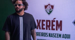 Fluminense encerra contrato com Marcelo após atrito com Mano