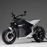 Honda apresenta sua primeira moto elétrica esportiva; conheça a EV