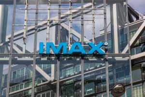 IMAX vai usar IA para traduzir idiomas em tempo real