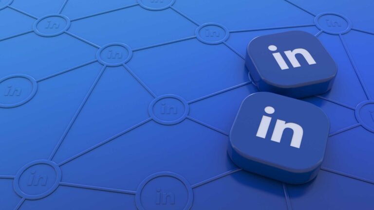 LinkedIn: como criar chat em grupo