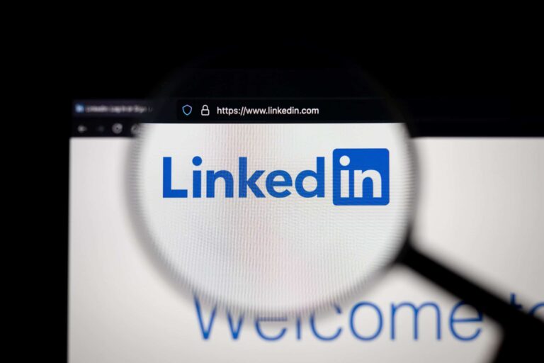 LinkedIn: como ocultar a foto de perfil de usuários