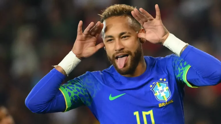 Neymar acerta retorno ao Santos, revela jornalista espanhol