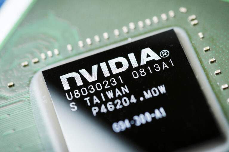 Nvidia volta a passar a Apple e se torna empresa