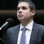 PSB e PDT devem anunciar apoio a Hugo Motta na