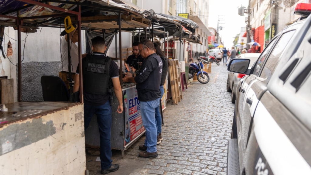 Polícia Civil realiza fiscalização no comércio informal de São Luís