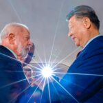 Presidente da China dá pedaço da Lua para Lula em