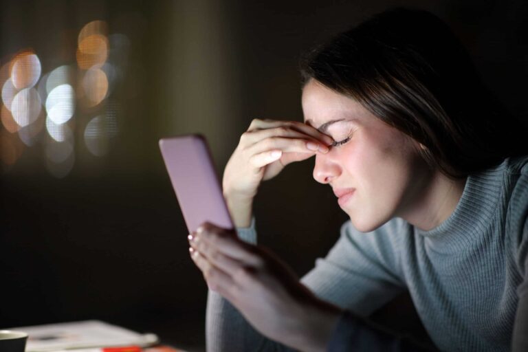 Radiação do celular faz mal? Veja como se proteger