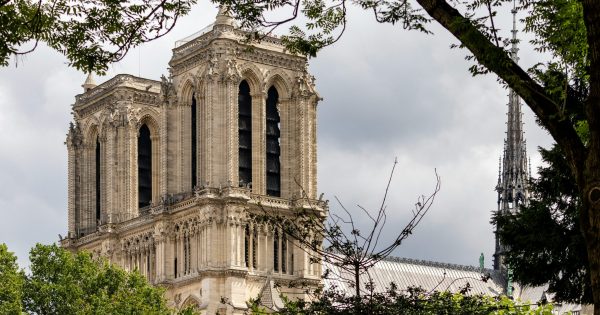 Reabertura da Notre-Dame de Paris marcada com concerto de estrelas