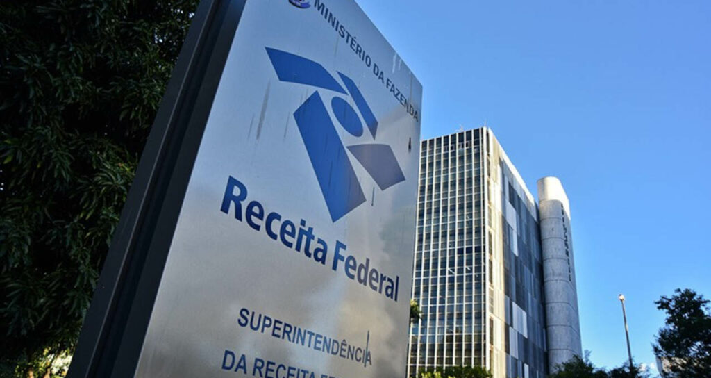 Receita registra crescimento recorde na arrecadação em Outubro