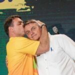 Sem provas, Flávio Bolsonaro diz que homem-bomba foi assassinado com