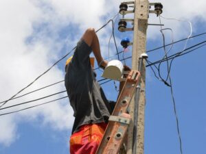 Somente este ano, mais de 12 mil ligações clandestinas foram