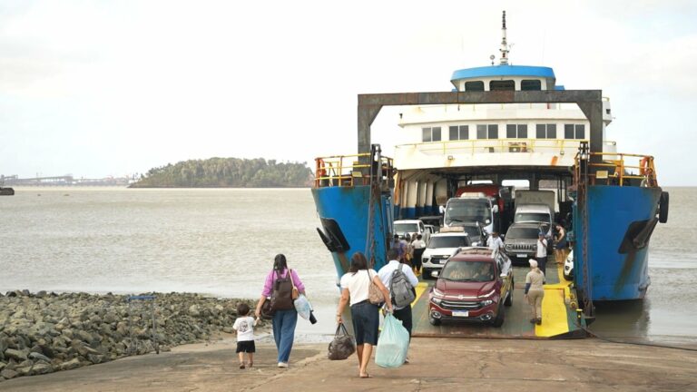 Terminais de ferry boats tem operação especial neste feriado