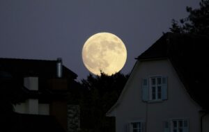 Última Superlua do ano? Saiba por que não é bem