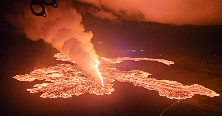 Vulcão entra em erupção pela 7ª vez em menos de