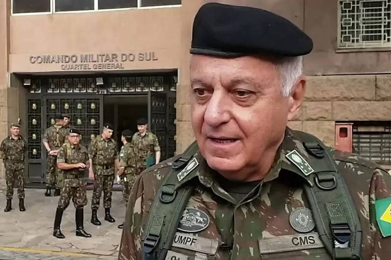 Acusação a general de ser informante de Moraes reabre crise