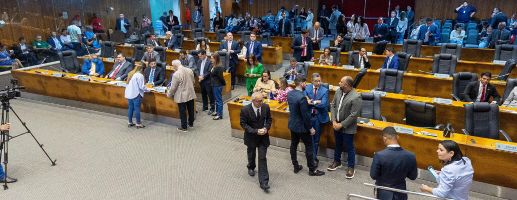 Assembleia aprova Projeto de Lei Orçamentária Anual para 2025