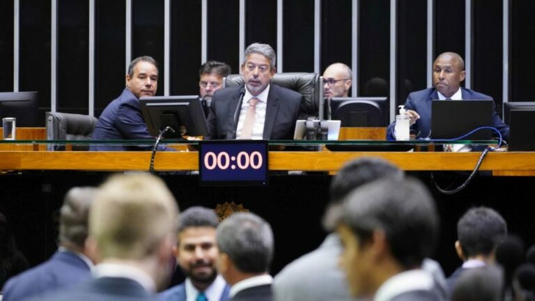 Câmara dos Deputados aprova projeto de lei que amplia prazo