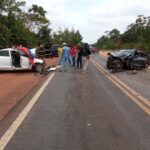 Colisão frontal deixa dois mortos e três feridos na BR-222