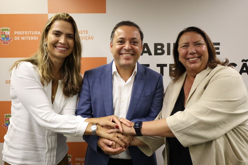 Em Niterói, Rodrigo Neves segue divulgando nomes do primeiro escalão