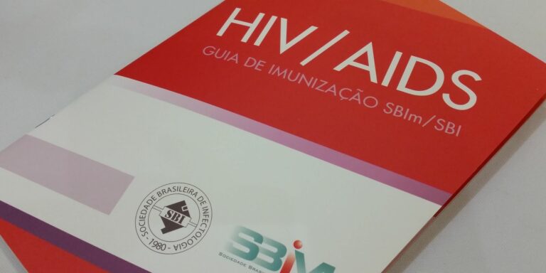 Geriatra chama atenção para aumento de casos de HIV em