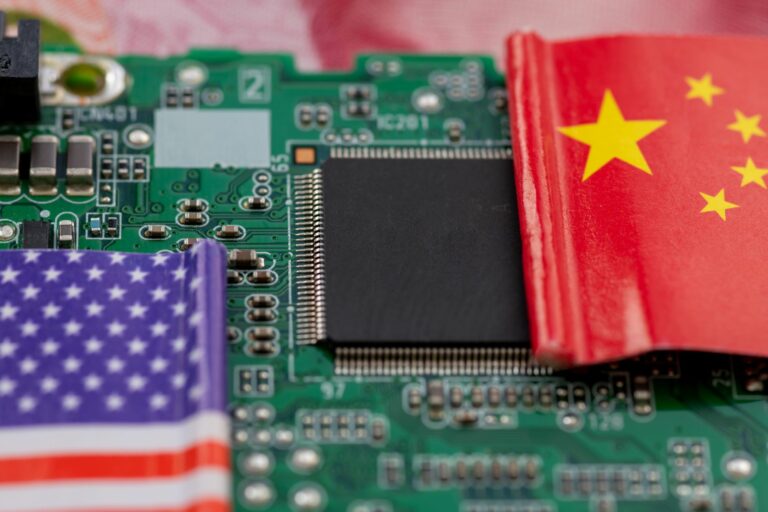 Guerra dos chips: China lança investigação contra Nvidia