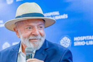 Lula pretende voltar a Brasília a partir de quinta-feira