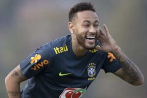 Neymar anuncia que será pai novamente e iguala número de